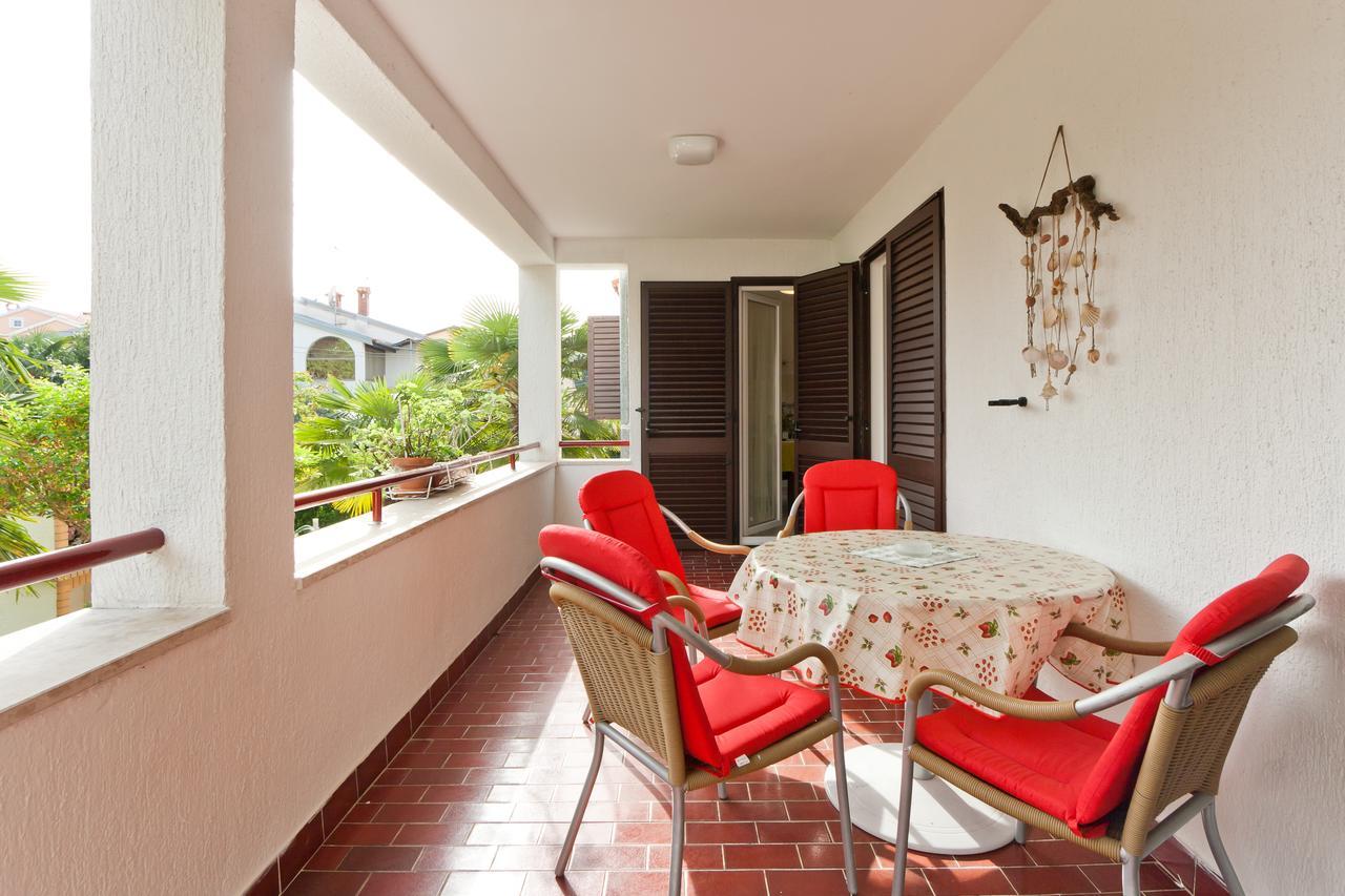 Apartments Neda Porec Exterior photo